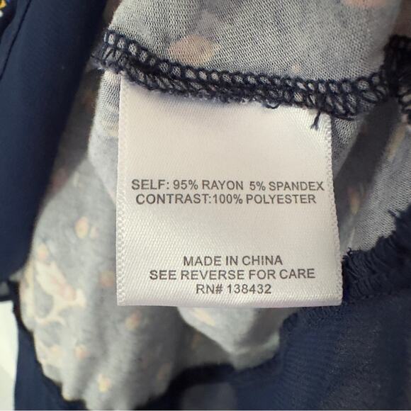 ModCloth Spring It On Me Wrap Top Cap sleeve Floral V-Neck Ruched Tie Bow Navy - Picture 9 of 11